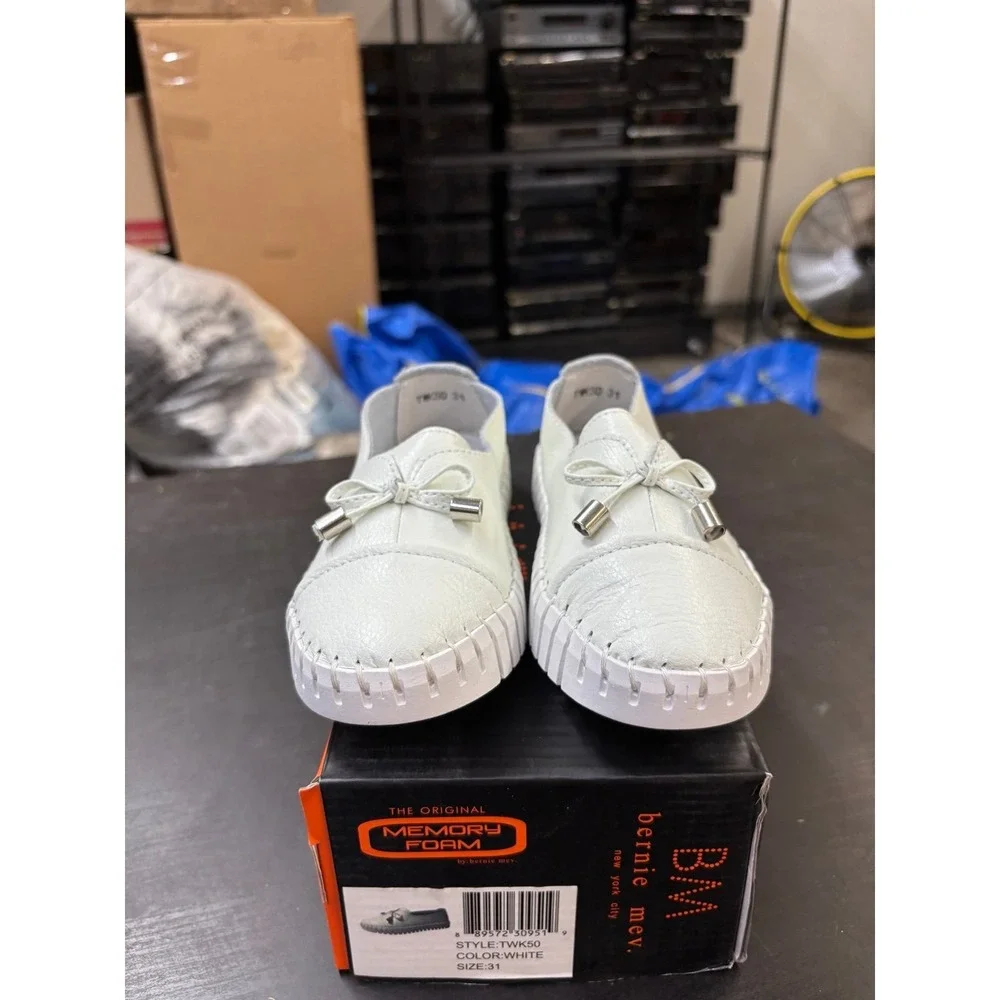 Bernie Mev TWK50 white size 31 / us 13 kids
